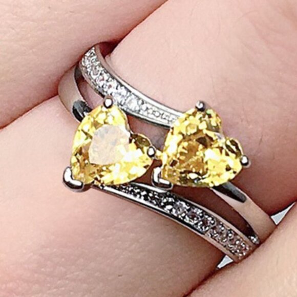 💥 925 Silver Plated Yellow Double Heart-Shaped CZ Ring, MLNN1217 - Picture 1 of 2